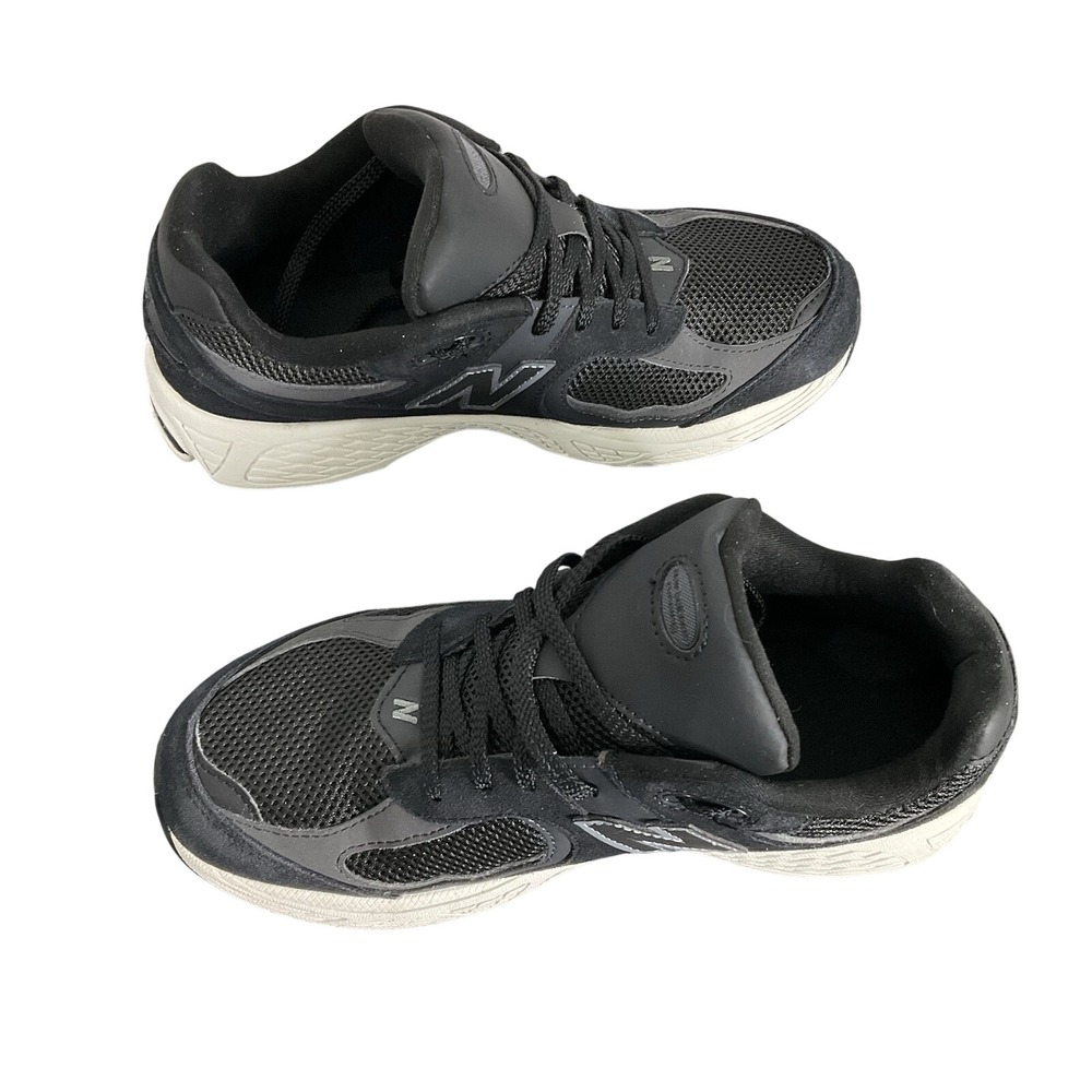 New Balance Black and White Sneakers M GC2002BK Boys‎ Size 7 08/2023